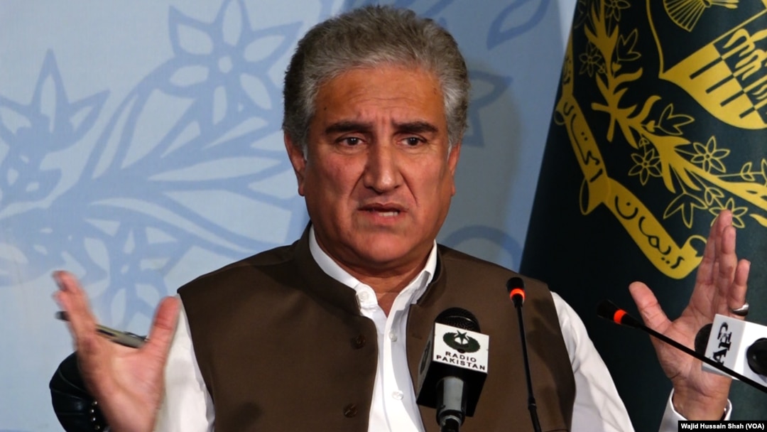 Menteri Luar Negeri Pakistan Shah Mehmood Qureshi berbicara di Islamabad. 