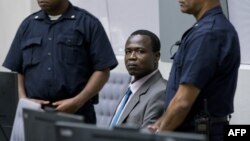 Dominic Ongwen devant les juges de la CPI, à La Haye, le 6 décembre 2016.