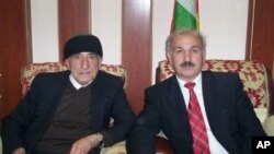 Tahirê Silêman bi rûsipîyê Kurd Wezîrê Eşo re xwane dibe