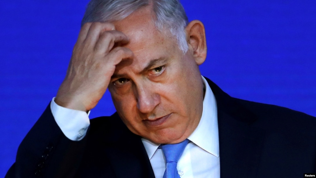 "Estos son los últimos días del gobierno de Benjamin Netanyahu", escribió el miércoles Aluf Benn, editor jefe del diario Haaretz, en relación al escándalo de corrupción en el que se encuentra involucrado.