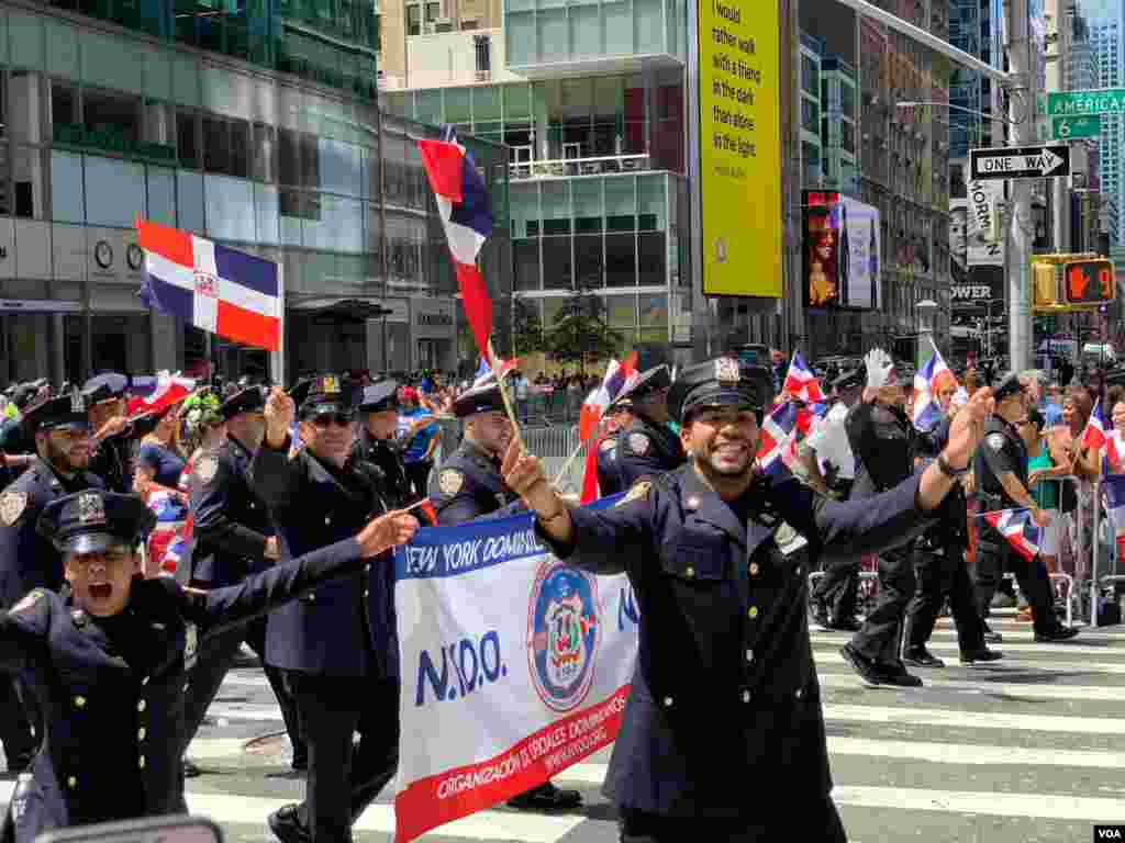 Los organizadores estimaron la asistencia en unas 400.000 personas. Photo: Jorge Agobián - VOA.