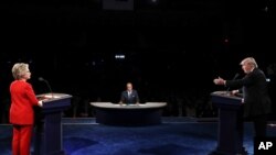 2016년 9월 미국 대통령 선거를 앞두고 뉴욕주 호프스트라대학에서 힐러리 클린턴 민주당 후보와 도널드 트럼프 공화당 후보의 TV 토론회가 열렸다.