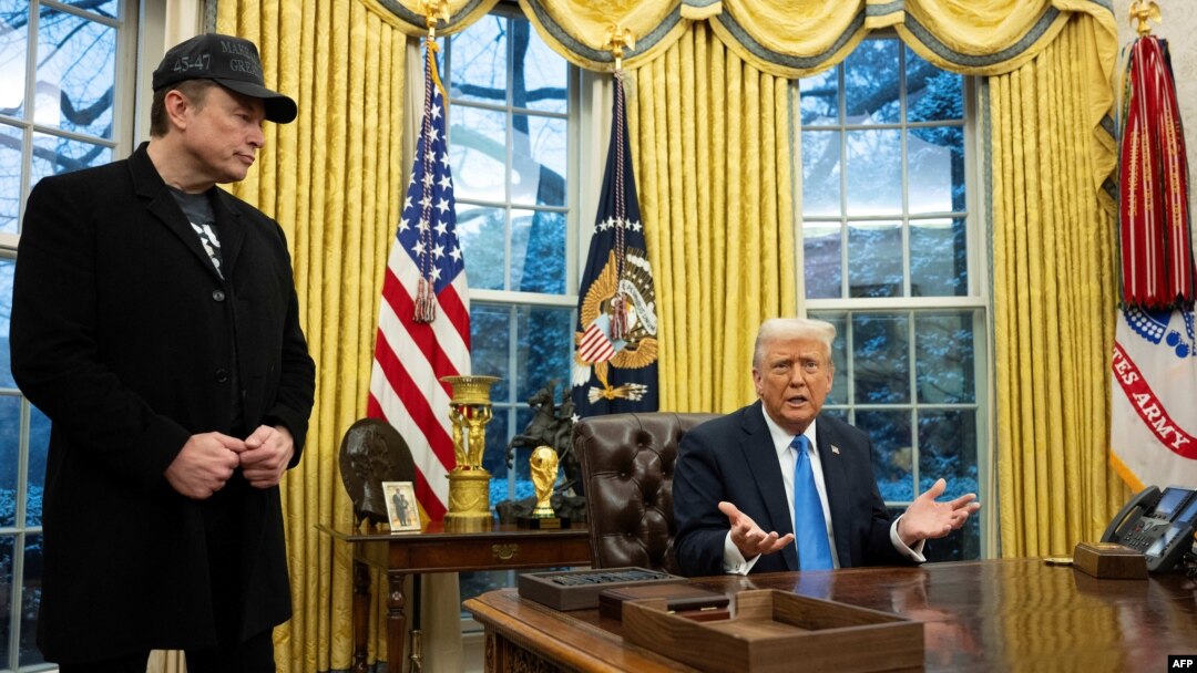 Илон Маск и Доналд Трамп во Белата куќа