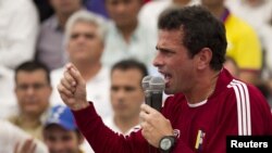 El expresidente colombiano ha acusado a Chávez de asesino y ha manifestado su apoyo a Capriles.