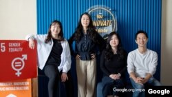 구글 산하 자선단체인 Google.org의 ‘여성과 소녀를 위한 임팩트 챌린지' 프로그램 지원에 선정된 한국 비영리 단체 '더브릿지' 관계자들(오른쪽 황진솔 대표)