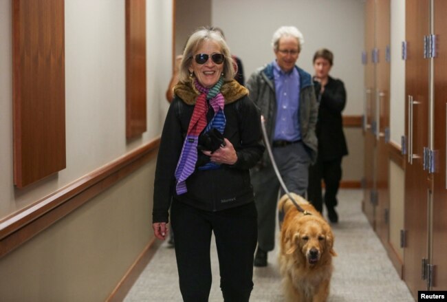 Economic historian Claudia Goldin, a Harvard professor who won the 2023 Nobel economics prize for her work examining wage inequality between men and women, arrives at a news conference in Cambridge, Massachusetts, U.S., October 9, 2023. (REUTERS/Reba Saldanha)