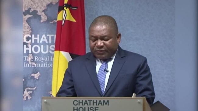 Filipe Nyusi fala à comunidade moçambicana em Londres