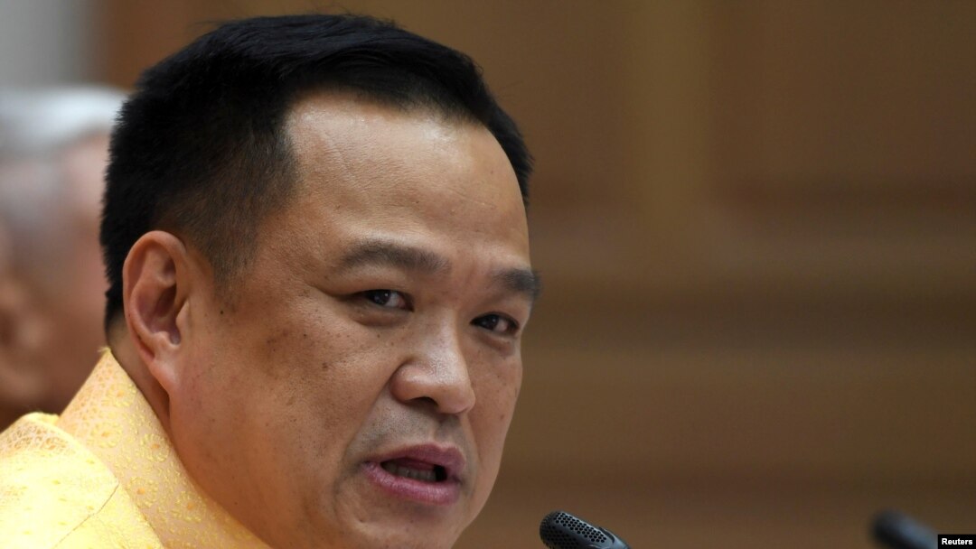 Thai health minister Anutin Charnvirakul attends a meeting to address the measures against coronavirus in Bangkok, Thailand on Feb. 24, 2020. 