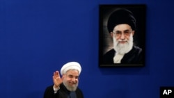 El presidente iraní, Hassan Rouhani, dice que todos en Irán,incluyendo los intransigentes, cumplirán con el acuerdo nuclear.