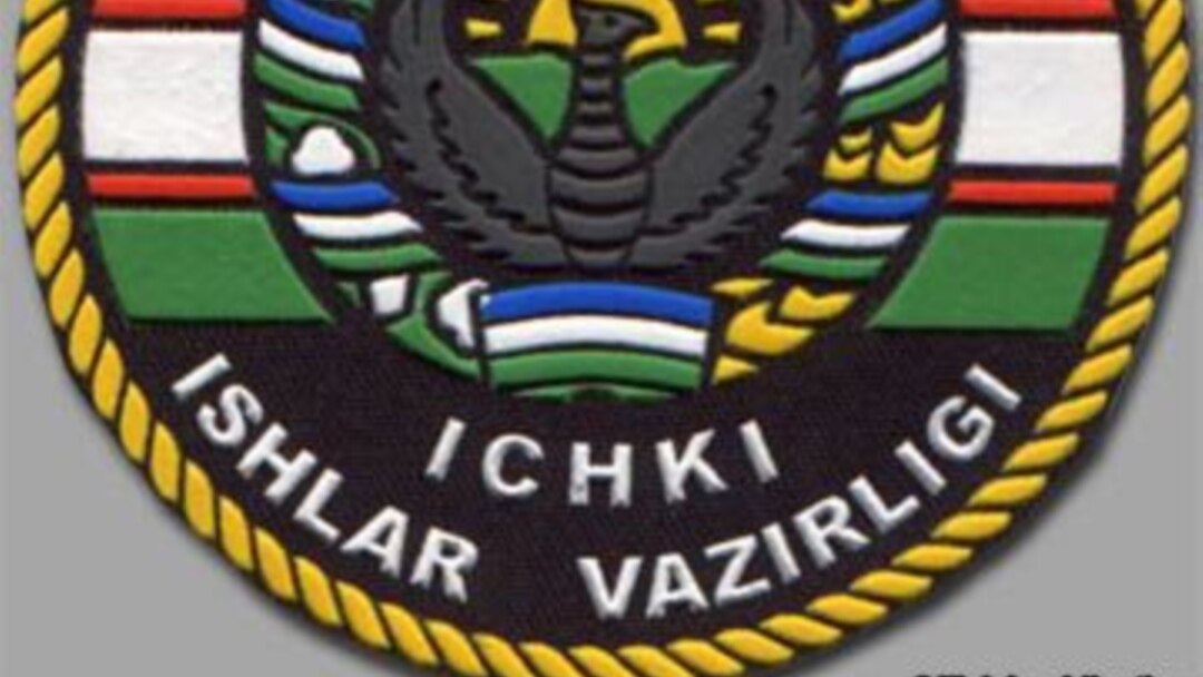 Qizlar ustida uzun mushuklar Porno bi qul onlayn