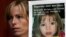 Kate McCann sostiene un poster con la foto de su hija, Madeleine McCann, durante una de las campañas desarrolladas en su búsqueda, en Rabat, Marruecos.