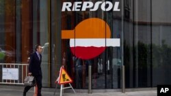 Repsol được công ty khai thác và thăm dò dầu khí của Malaysia, Hibiscus Petroleum Bhd, mua lại, bao gồm cả phân khúc ở Việt Nam.