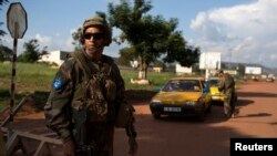 Un militaire de l'EUFOR-RCA à Bangui (Reuters)