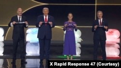 دونالد ترمپ و کلاودیا شینباوم، رییس جمهور ایالات متحدۀ امریکا و مکسیکو ، مارک کارنی، صدراعظم کانادا و جیانی انفانتینو، رییس فیفا