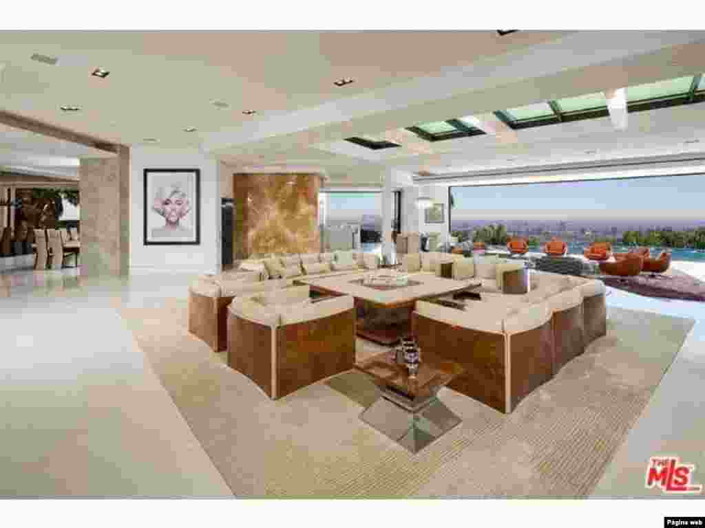 A casa é a mais cara da história de Beverly Hills.