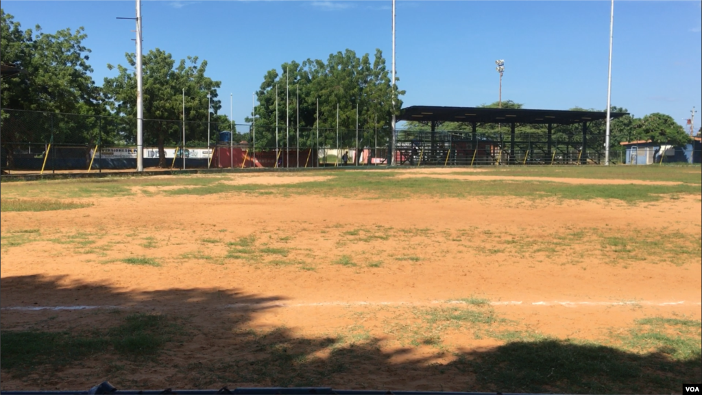 Los 45 estadios de las Pequeñas Ligas de Venezuela muestran deficiencias en sus campos, así como han sufrido de hurtos de cableado eléctrico y salas sanitarias.