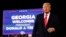 Presiden Donald Trump menghadiri kampanye untuk senator Partai Republik, David Perdue dan Kelly Loeffler, menjelang pemilihan senat pada Januari 2021 di Valdosta, Georgia, Sabtu, 5 Desember 2020. (Foto: Reuters)