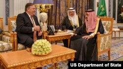 U.S. Secretary of State Michael R. Pompeo meets with Saudi King Salman bin Abdul-Aziz at the Royal Court in Riyadh, Saudi Arabia, Oct. 16, 2018. 