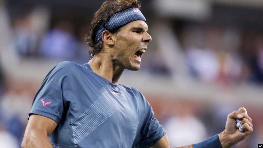 Rafael Nadal, unggulan pertama Australia Terbuka maju ke babak kedua setelah petenis tuan rumah Bernard Tomic mundur pada set kedua (foto: dok). 