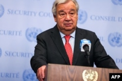 Sekretaris Jenderal PBB Antonio Guterres berbicara kepada pers di markas besar PBB di New York pada 5 April 2024. (Foto: AFP)