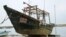 2일 일본 해안에서 발견된 북한 선박으로 추정되는 목조선. 