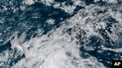 Urgagan Hone prolazi južno od Havaja 25. avgusta 2024. (Foto: AP/Nacionalna administracija za okeane i atmosferu NOAA)