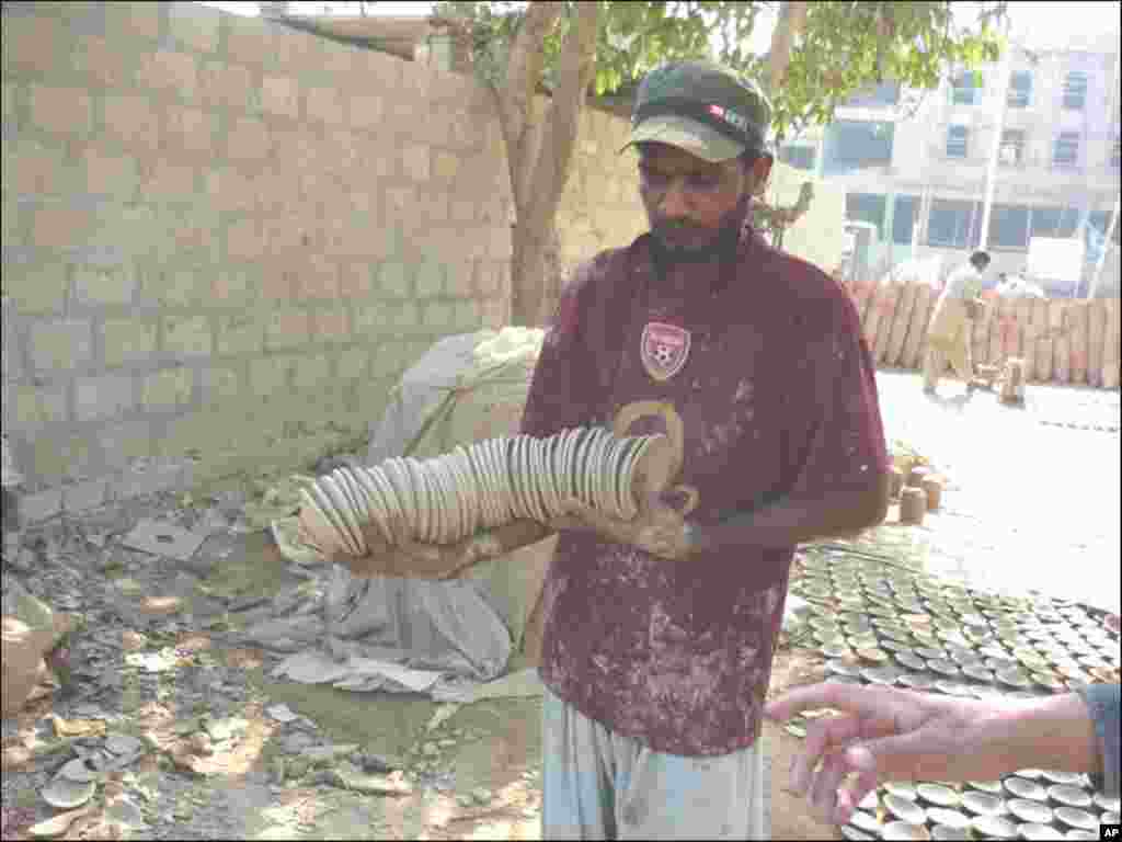 کراچی کے کوزہ گر