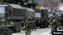 우크라이나 내 크림반도에 배치중인 러시아 무장병력 