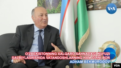 Ayollar siyadigan kino sahnalari Er-xotin guruh jinsiy aloqa uchun er-xotin qidirmoqda