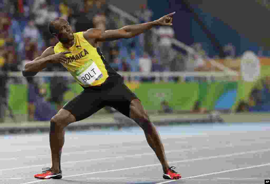 یوسین بولت، دوندۀ جامائیکایی، برای بار سوم برندۀ رقابت های دوش صد متر و دو صد متر المپیک شد و توانست لقب سریعترین انسان جهان را حفظ کند.