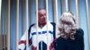 Vekolerên Brîtanî li Bersîva Pirsên Ser Jahrkirina Skripal Digerin