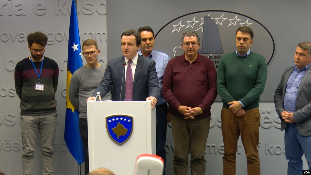 Kurti: Heqja e kushtëzuar e tarifave fillon më 15 mars