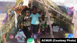 Refugiados congoleses no centro de Mussungue, no Dundo.