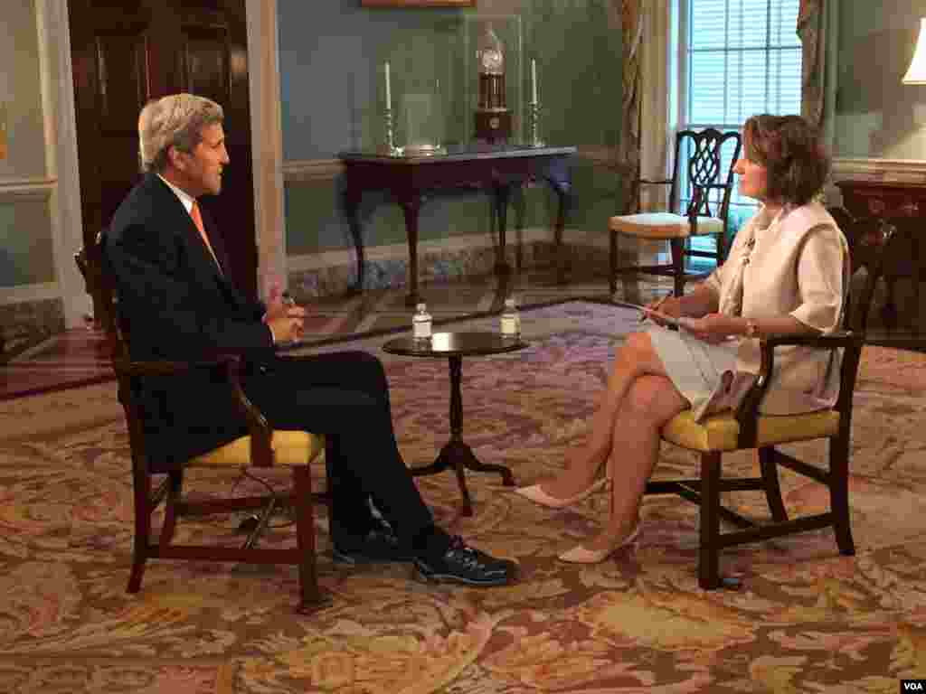 VOA Persian News Network's Setareh Derakhshesh interviews Secretary of State John Kerry at the State Department, July 20 2015. 