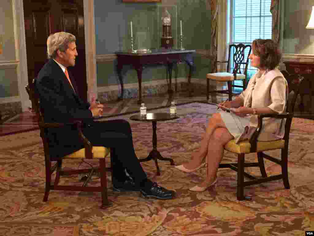 VOA Persian News Network's Setareh Derakhshesh interviews Secretary of State John Kerry at the State Department, July 20 2015.