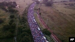 Caravana de imigrantes atravessa os estados mexicanos de Chiapas e Oaxaca. 27 de Outubro, 2018.