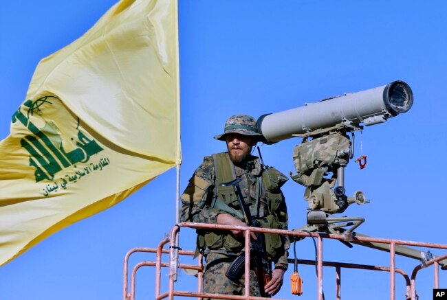 İsrail Suriye'deki Hizbullah güçlerini hedef aldığını açıkladı.