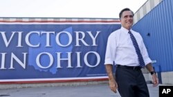 Capres AS Mitt Romney terus mengecam kebijakan ekonomi Obama dan krisis ekonomi selama 4 tahun terakhir dalam kampanyenya.