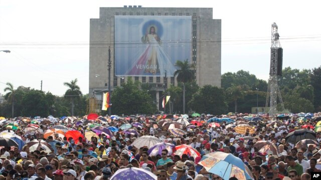 Misa en la Plaza de la Revolución