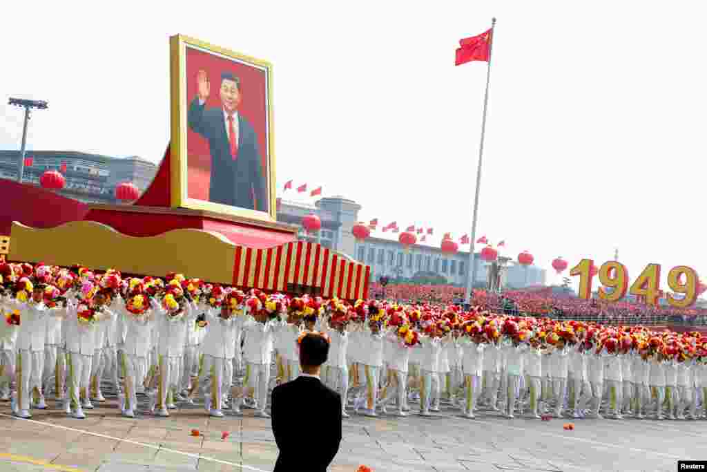 Çin - Pekinin Tiananmen Meydanında Çin Xalq Respublikasının 70 illiyi qeyd edilir &nbsp;