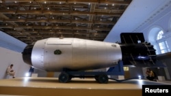 러시아 모스크바에 전시된 구소련의 핵폭탄 모형 (자료사진)