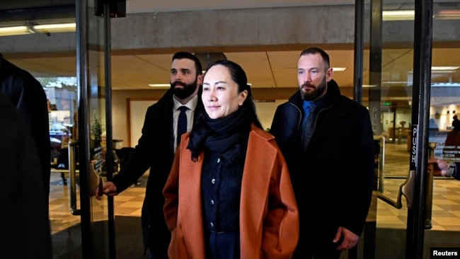 中国华为公司前首席财务官孟晚舟离开加拿大温哥华一家法院。(2020年1月17日)