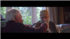 Un imam et un prêtre boivent un thé, le message d'Amazon au discours de Trump