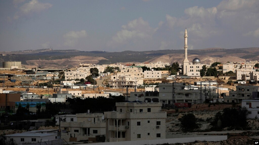Pemandangan Kota Hura yang mayoritas dihuni suku Bedouin di Padang Pasir Negev, Israel, 20 Oktober 2014.