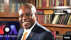 Manuel Augusto, ministro das Relações Exteriores de Angola