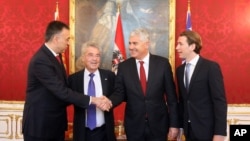 Austrijski predsednik Hajnc Fišer i austrijski ministar inostranih poslova Sebastijan Kurc, sa predsednikom Crne Gore Filipom Vujanovićem 