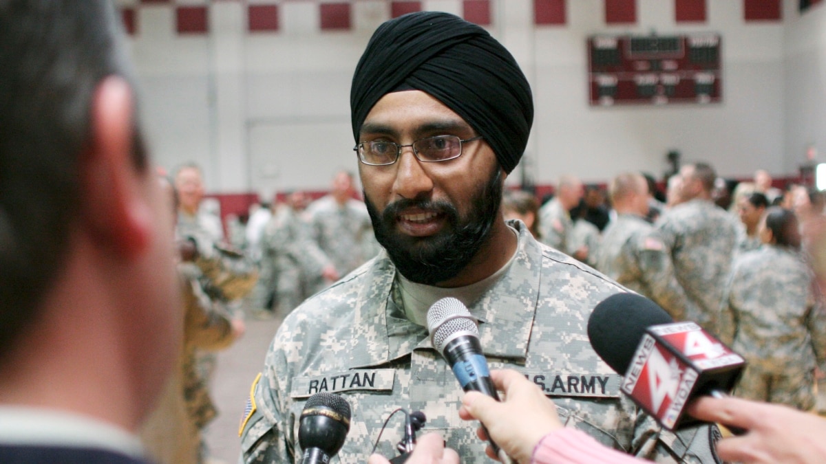 us-army-relaxes-rules-on-beards-turbans-for-muslim-sikh-troops