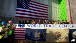 Distintas compañías en 28 estados pagaron millones de dólares por utilizar el nombre World Trade Center.