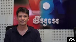 Marc Baudinet, author of the newly-published book Cambodia in the 21st Century, during his interview at VOA Khmer’s Phnom Penh bureau on February 24, 2019. (Ky Mengly/VOA Khmer)