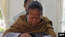 Nhiều đảng đối lập Miến Điện đã đệ đơn khiếu nại về tình trạng gian lận và đe dọa cử tri trong cuộc bầu cử hôm Chủ nhật 7/11/2010 vừa qua